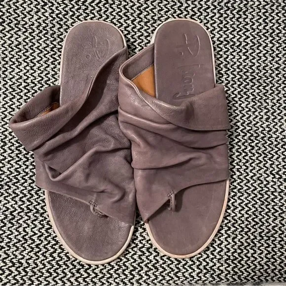 P. Monjo Grayish-Purple Leather Slouch Thong Sandal Sz-39 - Picture 1 of 6